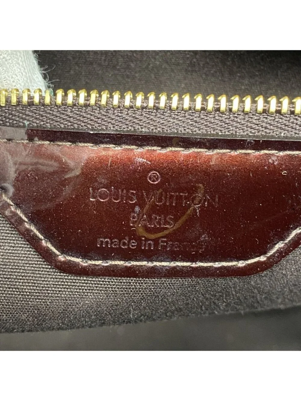 Louis Vuitton Shoulder Bag Vernis Avalon MM Amarante